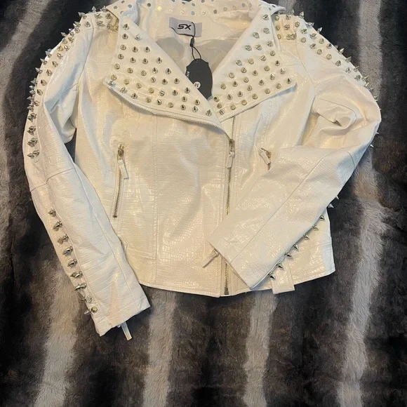 NWT SX Women Faux Leather PU White Jacket Studded Rivet Fashion Jacket Size M - Picture 1 of 12